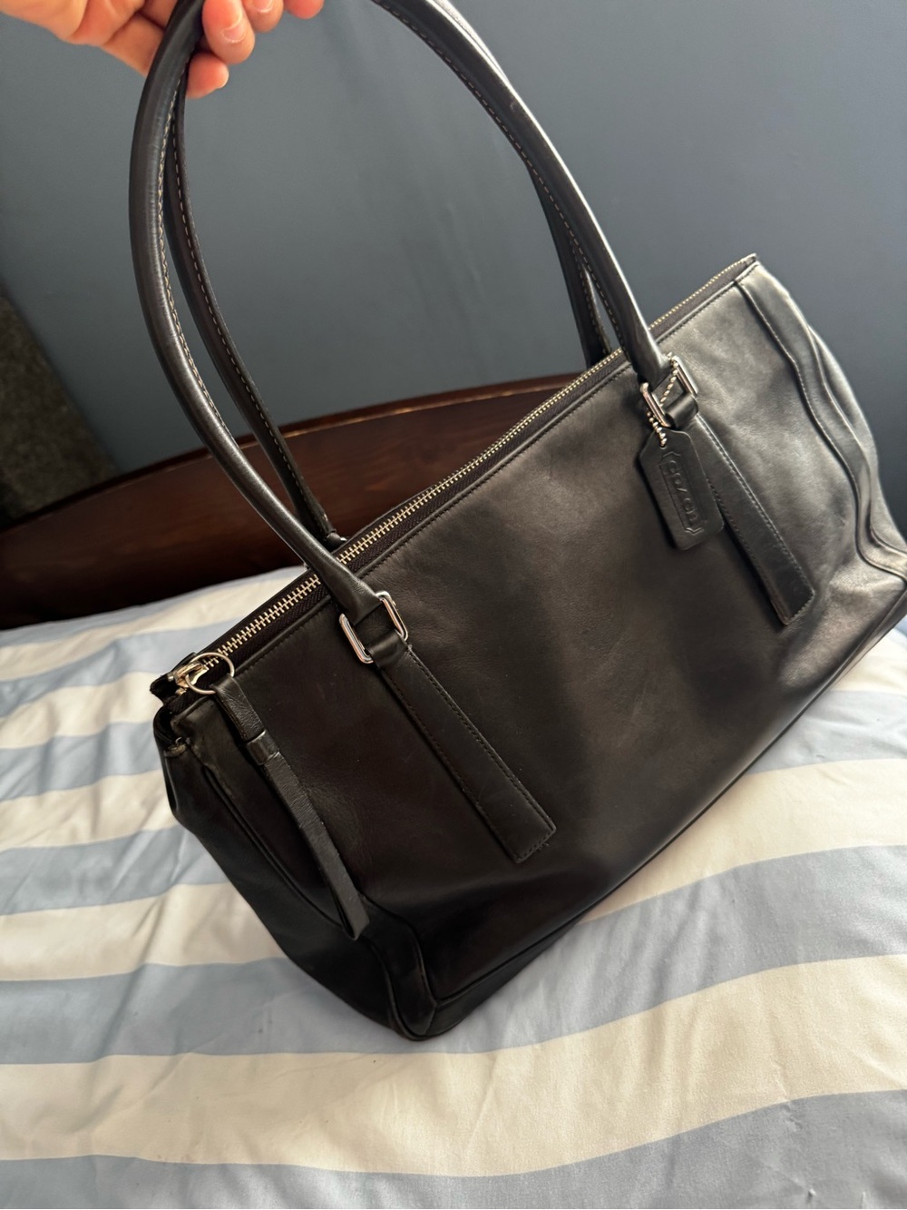 Coach Black Leather Zip-Top Shoulder Bag